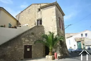 Maison de village historique à 25 minutes de la Méditerranée Ref # 11-2397 